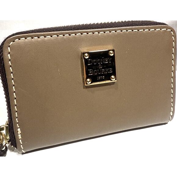 Dooney & Bourke Wallet Taupe Leather Small Zip Around Divided Pocket EUC - Picture 1 of 9